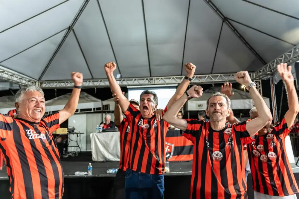 Fábio Mota foireeleito presidente do Vitória com ampla maioria dos votos