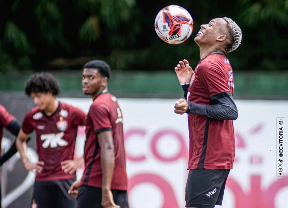Vitória continua teinando com jogadores sub-20 para estreia no Baianão 2026
