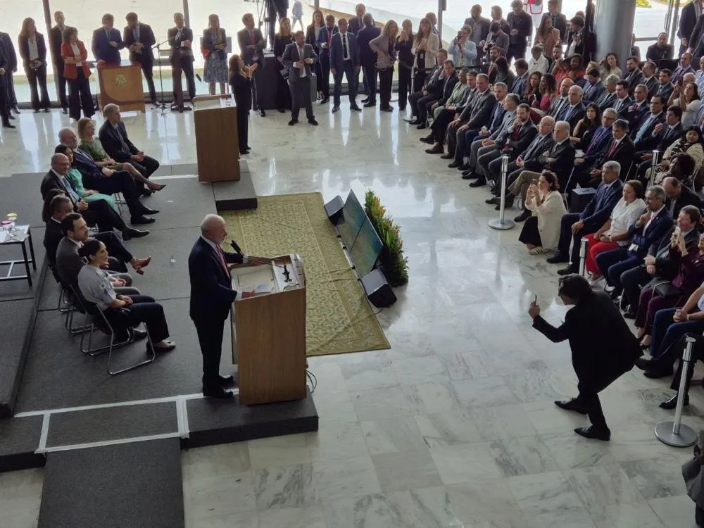 Em Brasília, governador Jerônimo Rodrigues participa de ato no Palácio do Planalto sobre os três anos do 8 de Janeiro