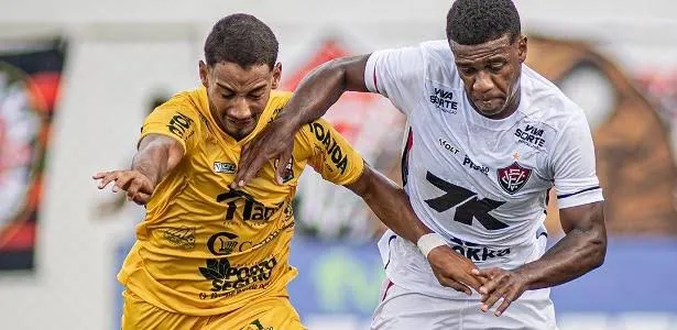 Vitória com um menos cede empate ao Porto e se complica no Baianão