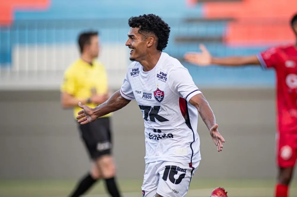 Viória com time aalternativo vence o Barcelona e assume a segunda colocação do Baianão