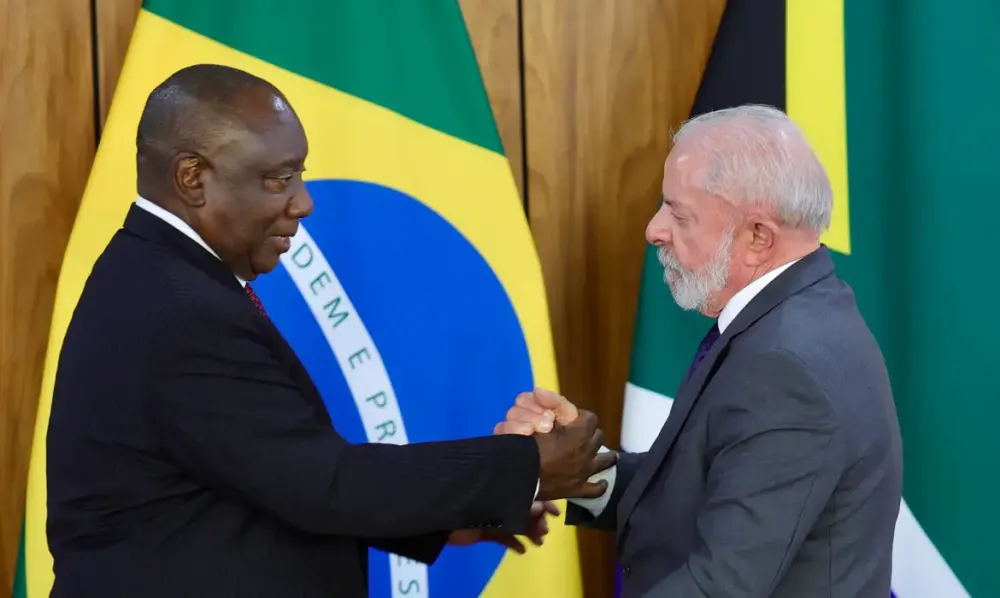 Lula: Brasil e África do Sul devem focar em autonomia para autodefesa