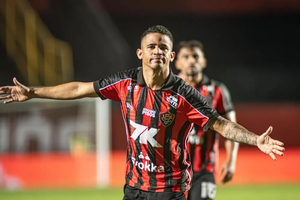 Vítória vence o Piauí e o lider de seu grupo na Copa do Nordeste