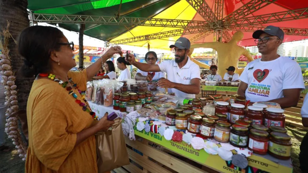 Feira da Agricultura Familiar acontece até domingo com 700 expositores da Bahia