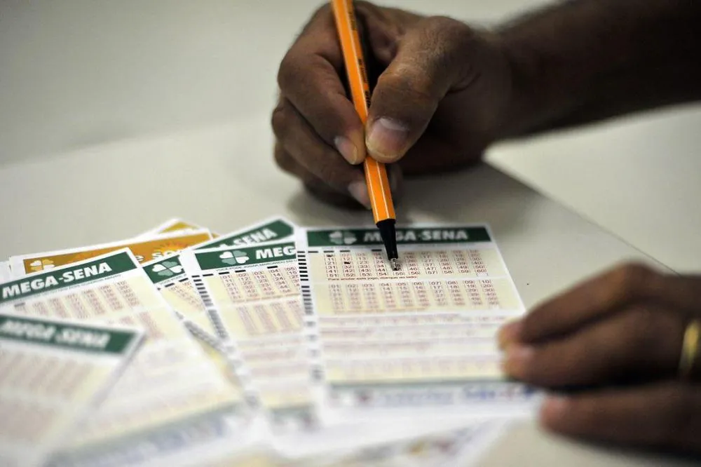 Mega-Sena acumula para R$ 52 milhões; veja os números sorteados