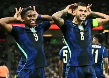 Seleção brasileira vence Austrália em jogo de seis gols e duas viradas