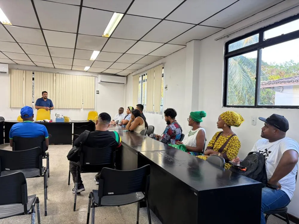  Prefeitura de Lauro de Freitas promove encontro com artistas e agentes culturais do município