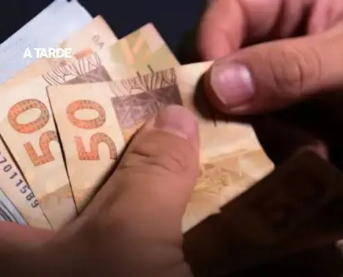 Valor do novo salário mínimo será de R$ 1.621 em 2026