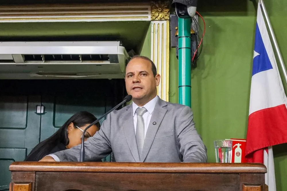 Vereador Randerson Leal parabeniza Prefeitura por atender projeto e ampliar apoio aos ambulantes nas grandes festas populares